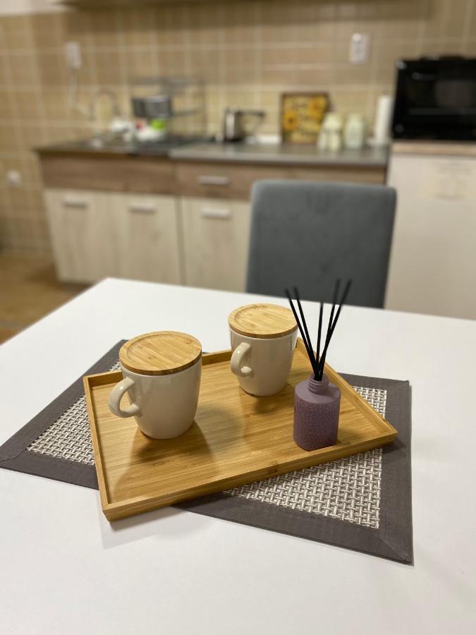 Lilyy Apartman Leskovac  Kültér fotó