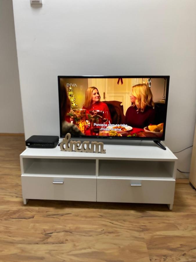 Lilyy Apartman Leskovac  Kültér fotó
