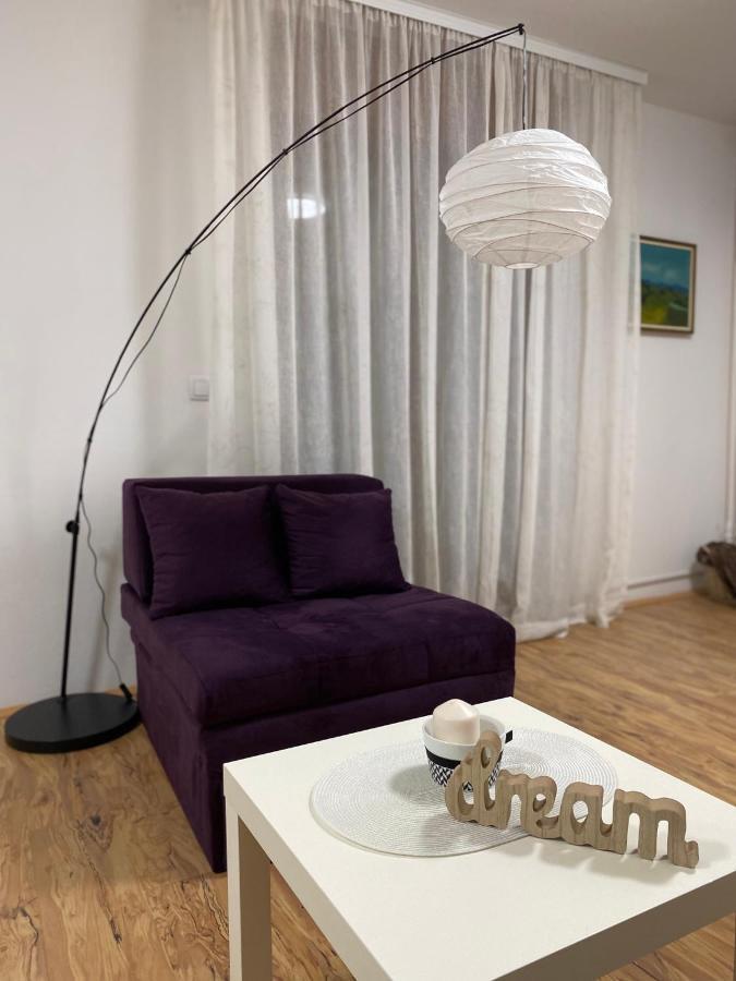 Lilyy Apartman Leskovac  Kültér fotó