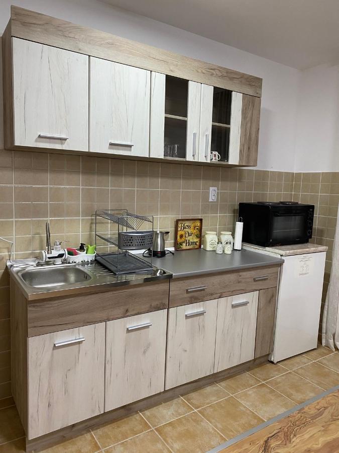 Lilyy Apartman Leskovac  Kültér fotó